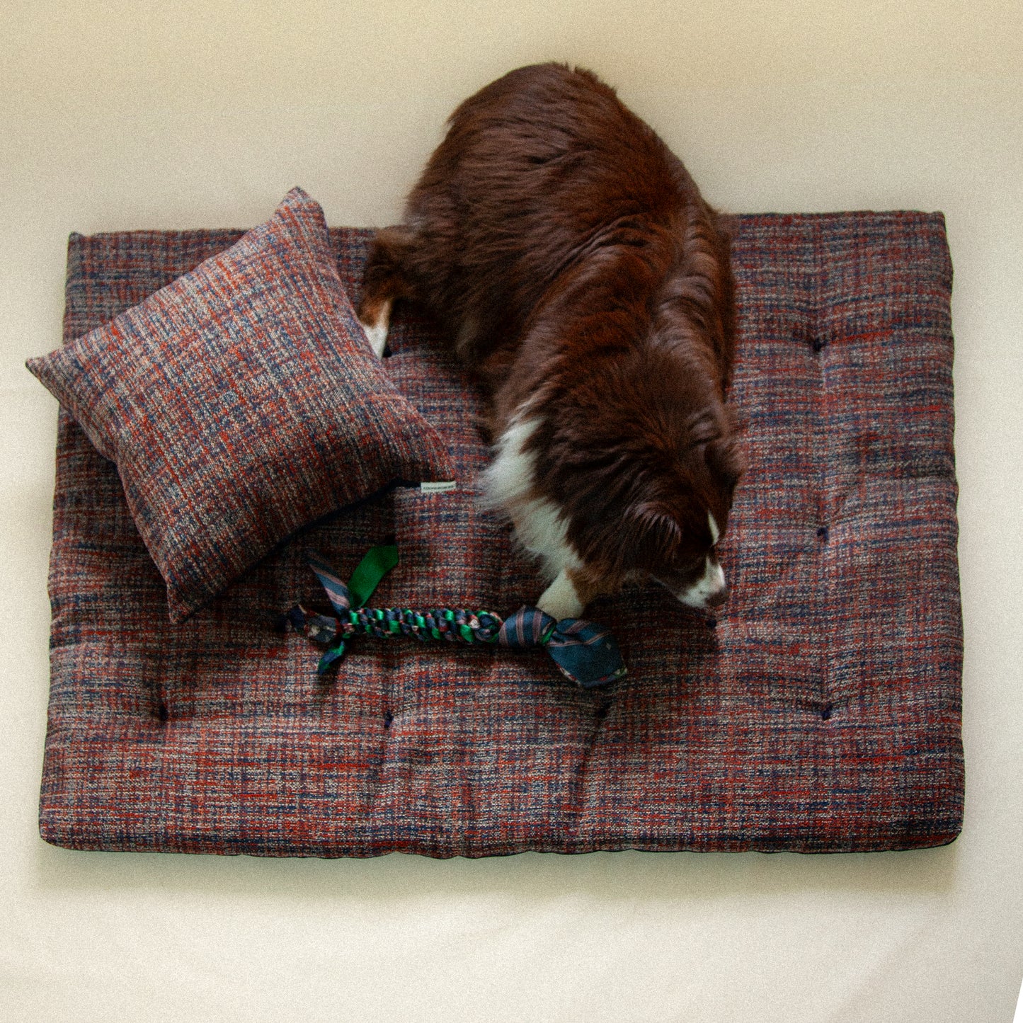 The Manor cushion rectangular pillow - Tweed red and navy