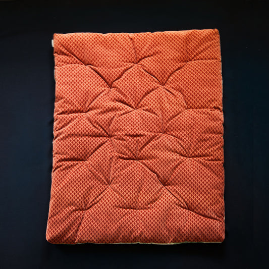 The Nursery mattress - Roses & raspberry playmat