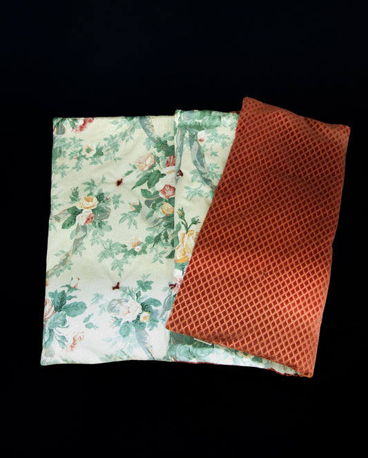 The Orangerie throw - Raspberry & Roses