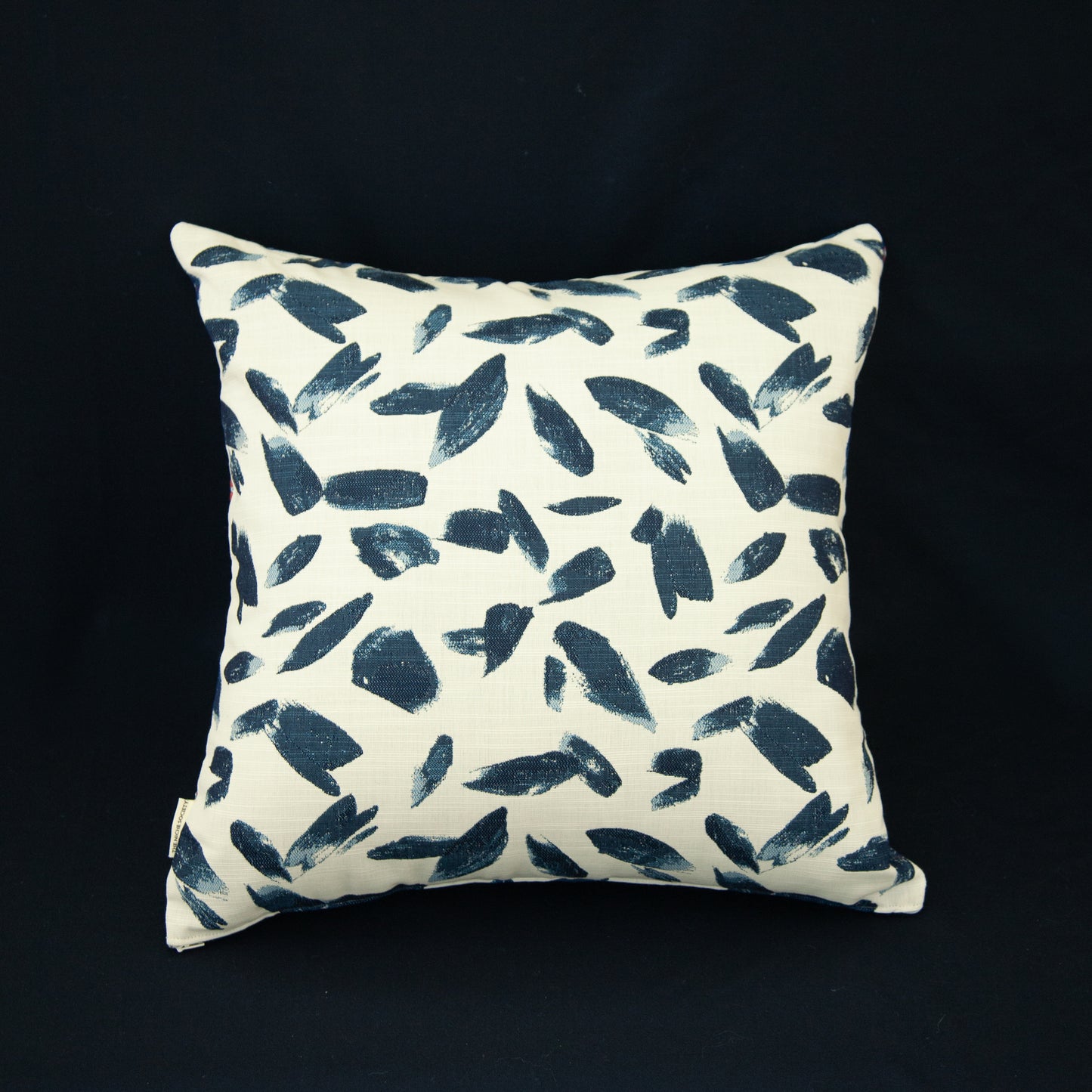 Manor cushion - Paintbrush blue and white